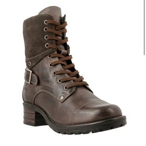 Like New Taos Crave grey lace up moto boots size 40